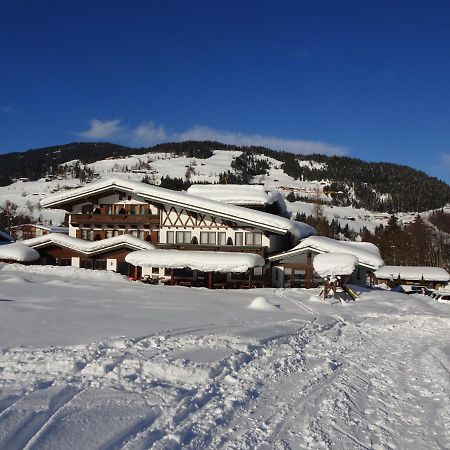 Alpenhotel Landhaus Kuechl Kirchberg in Tirol Eksteriør billede