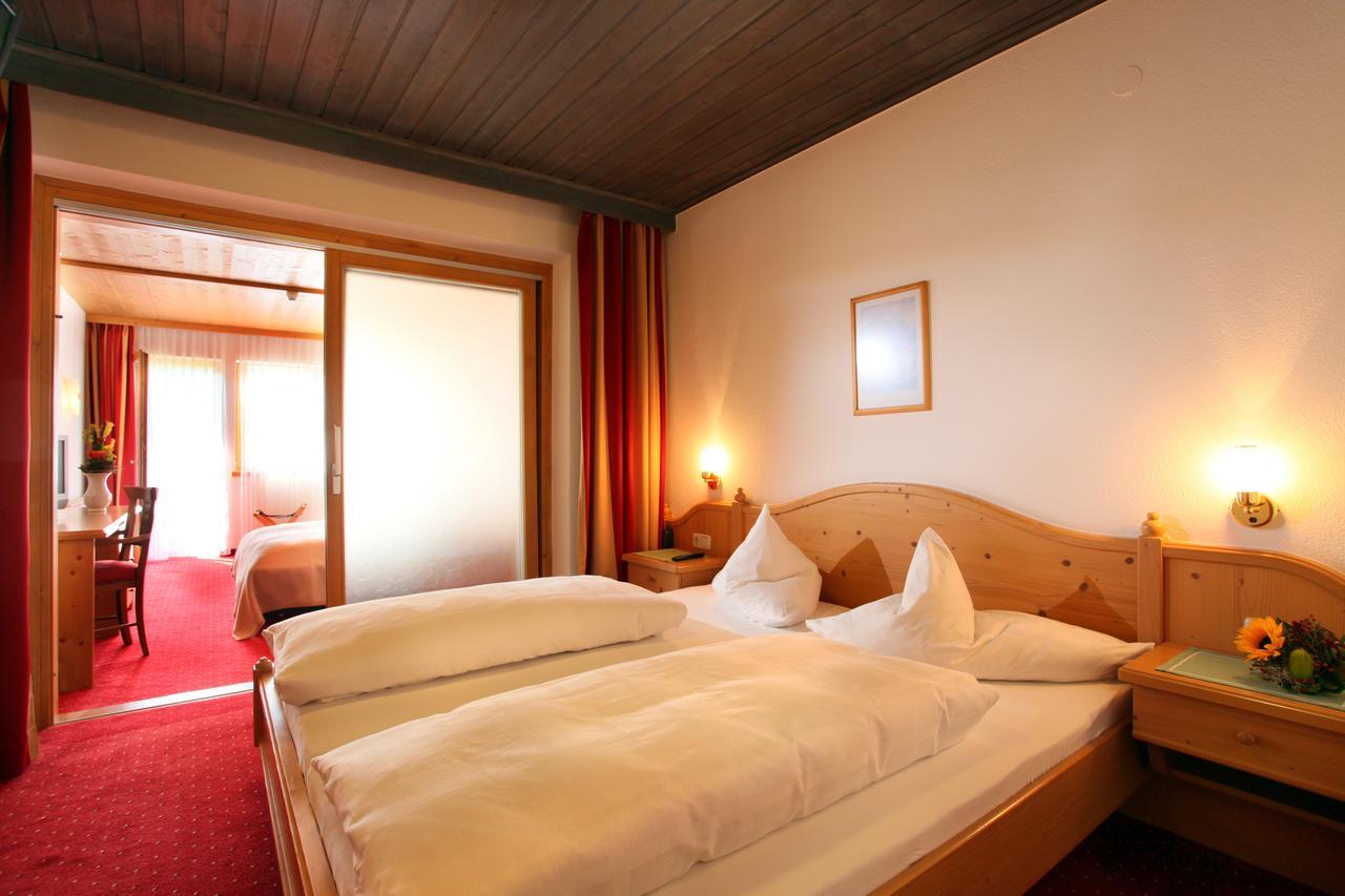 Alpenhotel Landhaus Kuechl Kirchberg in Tirol Eksteriør billede